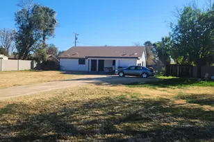 2531 W Morten Ave, Phoenix, AZ 85051 - Photo 2