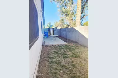 2531 W Morten Avenue #1, Phoenix, AZ 85051 - Photo 32