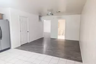 2531 W Morten Ave, Phoenix, AZ 85051 - Photo 14