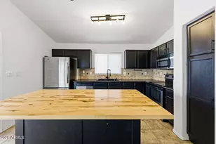 23742 N Wilderness Way, Florence, AZ 85132 - Photo 10