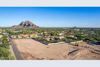 3627 E Bethany Home Road #2, Paradise Valley, AZ 85253 - Photo 1