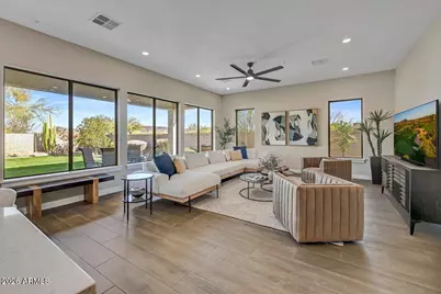 12170 W Eagle Ridge Lane, Peoria, AZ 85383 - Photo 6