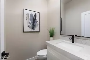 12170 W Eagle Ridge Ln, Peoria, AZ 85383 - Photo 8