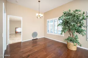 10004 W Pleasant Valley Rd, Sun City, AZ 85351 - Photo 14