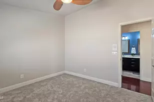 13888 W Wilshire Dr, Goodyear, AZ 85395 - Photo 32