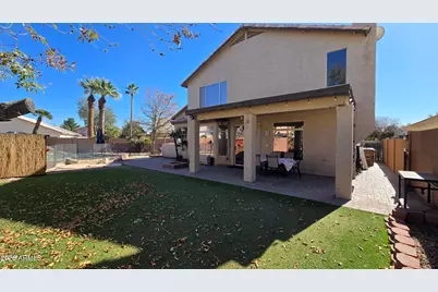 13888 W Wilshire Drive, Goodyear, AZ 85395 - Photo 40