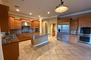 21807 N 37th St, Phoenix, AZ 85050 - Photo 16
