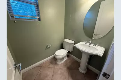 21807 N 37th Street, Phoenix, AZ 85050 - Photo 4