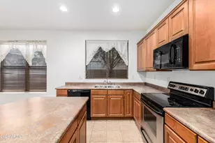 8432 W Palo Verde Ave, Peoria, AZ 85345 - Photo 8