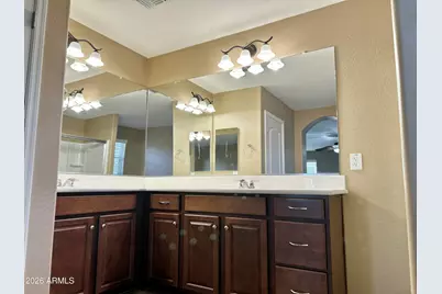 850 S Henry Lane, Gilbert, AZ 85296 - Photo 16