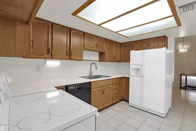 1336 E Maryland Avenue #10, Phoenix, AZ 85014 - Photo 14