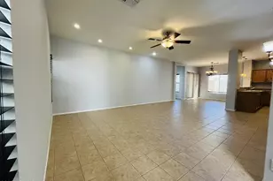 2561 W Woburn Ln, Phoenix, AZ 85085 - Photo 4