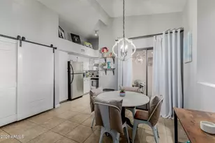 7300 N Dreamy Draw Dr, Phoenix, AZ 85020 - Photo 12