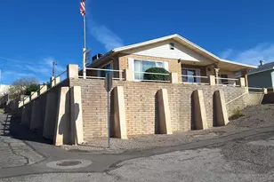 595 N 4th St, Globe, AZ 85501 - Photo 2