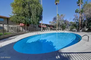 349 E Thomas Rd, Phoenix, AZ 85012 - Photo 8