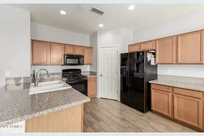 20261 W Desert Bloom Street, Buckeye, AZ 85326 - Photo 14