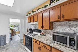 12801 N Lake Dr, Sun City, AZ 85351 - Photo 18