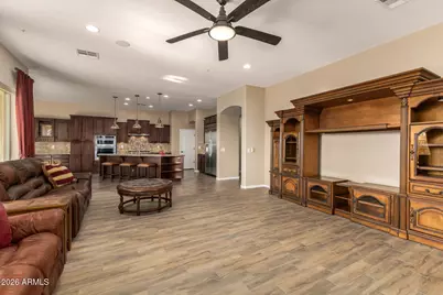 12481 W Milton Drive, Peoria, AZ 85383 - Photo 14