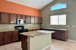 1733 E Primera Dr, Casa Grande, AZ 85122 - Photo 8