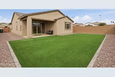2323 W Grenadine Road, Phoenix, AZ 85041 - Photo 32