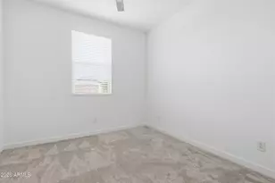 2323 W Grenadine Rd, Phoenix, AZ 85041 - Photo 28