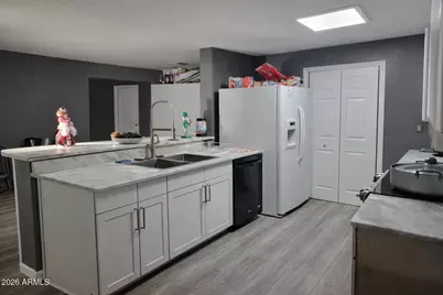 10836 N 114th Avenue, Youngtown, AZ 85363 - Photo 6