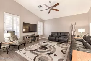 1215 W Carol Ann Way, Phoenix, AZ 85023 - Photo 10