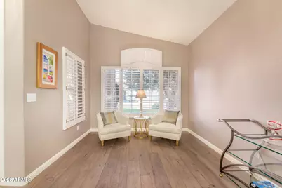 1215 W Carol Ann Way, Phoenix, AZ 85023 - Photo 6