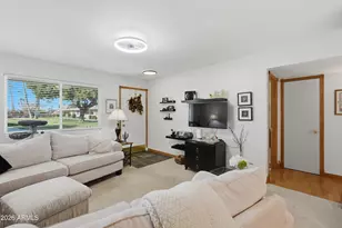 13635 N 111th Ave, Sun City, AZ 85351 - Photo 10