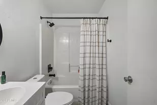 8409 W Pinchot Ave, Phoenix, AZ 85037 - Photo 30