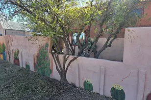 307 N Washington Ave, Bisbee, AZ 85603 - Photo 2