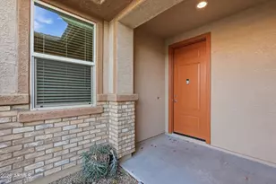 15869 W Mauna Loa Ln, Surprise, AZ 85379 - Photo 6