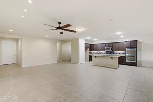 15869 W Mauna Loa Ln, Surprise, AZ 85379 - Photo 8