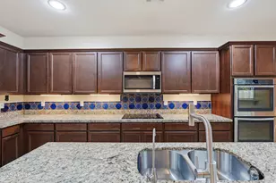 15869 W Mauna Loa Ln, Surprise, AZ 85379 - Photo 16