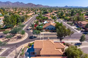 9596 E Windrose Dr, Scottsdale, AZ 85260 - Photo 44