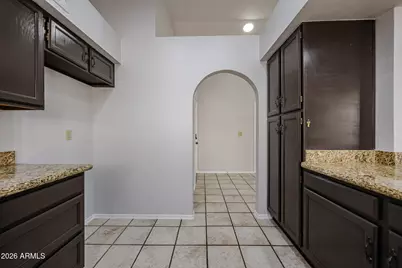 82 W Calle De Arcos --, Tempe, AZ 85284 - Photo 14
