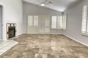 82 W Calle De Arcos, Tempe, AZ 85284 - Photo 2