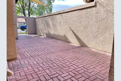 82 W Calle De Arcos --, Tempe, AZ 85284 - Photo 8