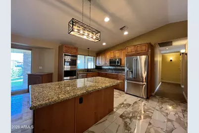 802 E Roberts Road, Phoenix, AZ 85022 - Photo 8