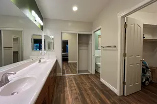 802 E Roberts Rd, Phoenix, AZ 85022 - Photo 14