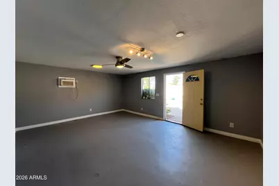 802 E Roberts Road, Phoenix, AZ 85022 - Photo 32