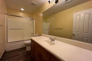 802 E Roberts Rd, Phoenix, AZ 85022 - Photo 22