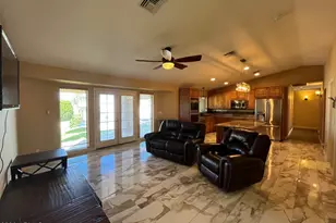 802 E Roberts Rd, Phoenix, AZ 85022 - Photo 10