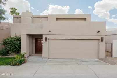 3033 E Claremont Avenue, Phoenix, AZ 85016 - Photo 2