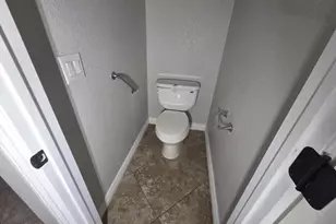 850 E Vaughn Ave, Gilbert, AZ 85234 - Photo 4