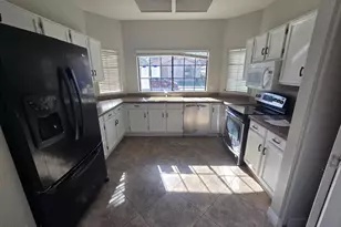 850 E Vaughn Ave, Gilbert, AZ 85234 - Photo 14