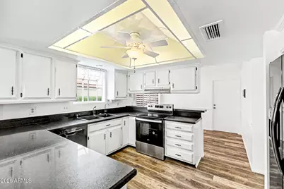 26414 S Cedarcrest Drive, Sun Lakes, AZ 85248 - Photo 10