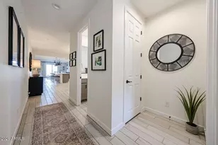 13594 W Shifting Sands Dr, Peoria, AZ 85383 - Photo 2