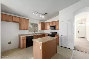 8020 W Payson Road W, Phoenix, AZ 85043 - Photo 10