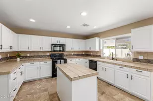 10518 E Dolphin Ave, Mesa, AZ 85208 - Photo 12